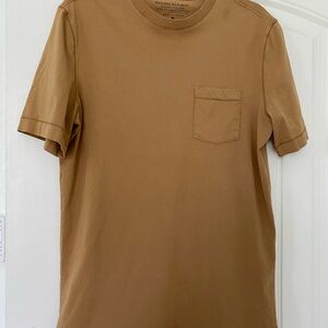 Men’s Banana Republic Authentic Tee